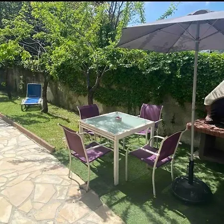 3 Pieces Climatise En Rez De Jardin Avec Piscine Apartment